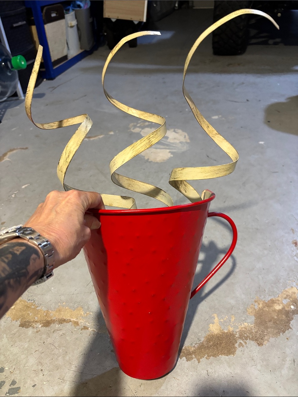 Red Metal Coffee Cup with Handle Wall Hanging Decor